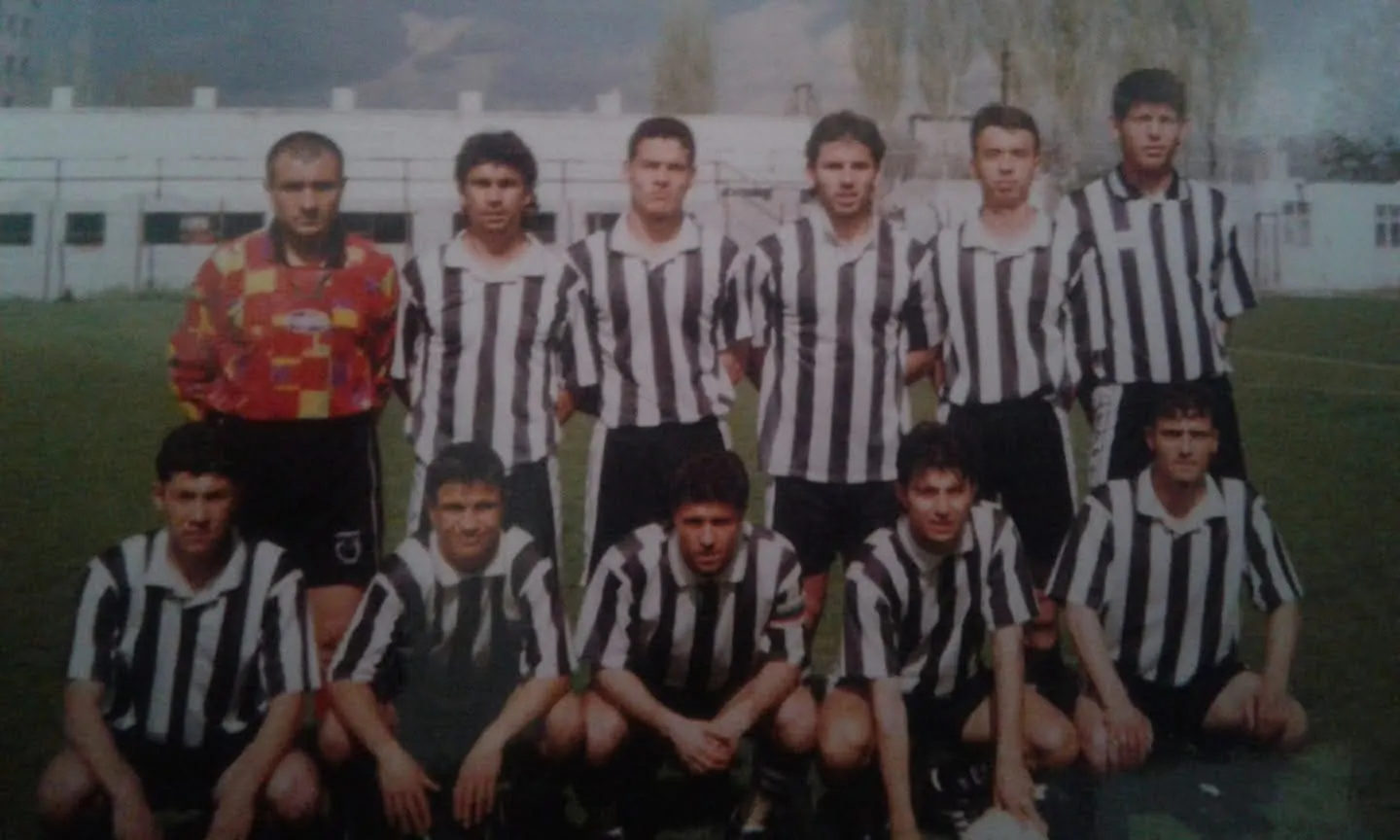 1998-99 sezonu Alaşehir Belediyespor takım fotoğrafı